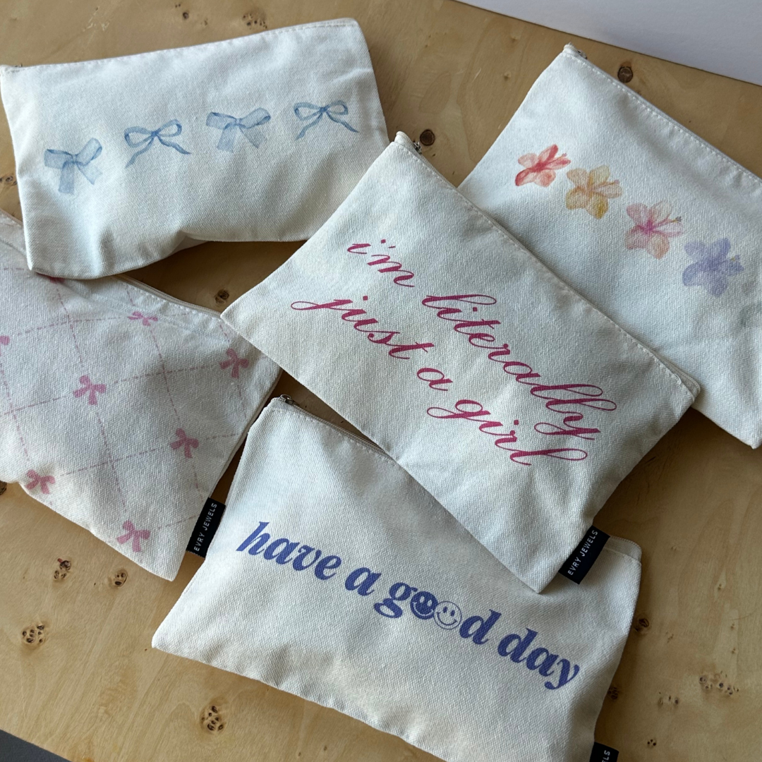 Just A Girl Toiletry Bag - Image 2